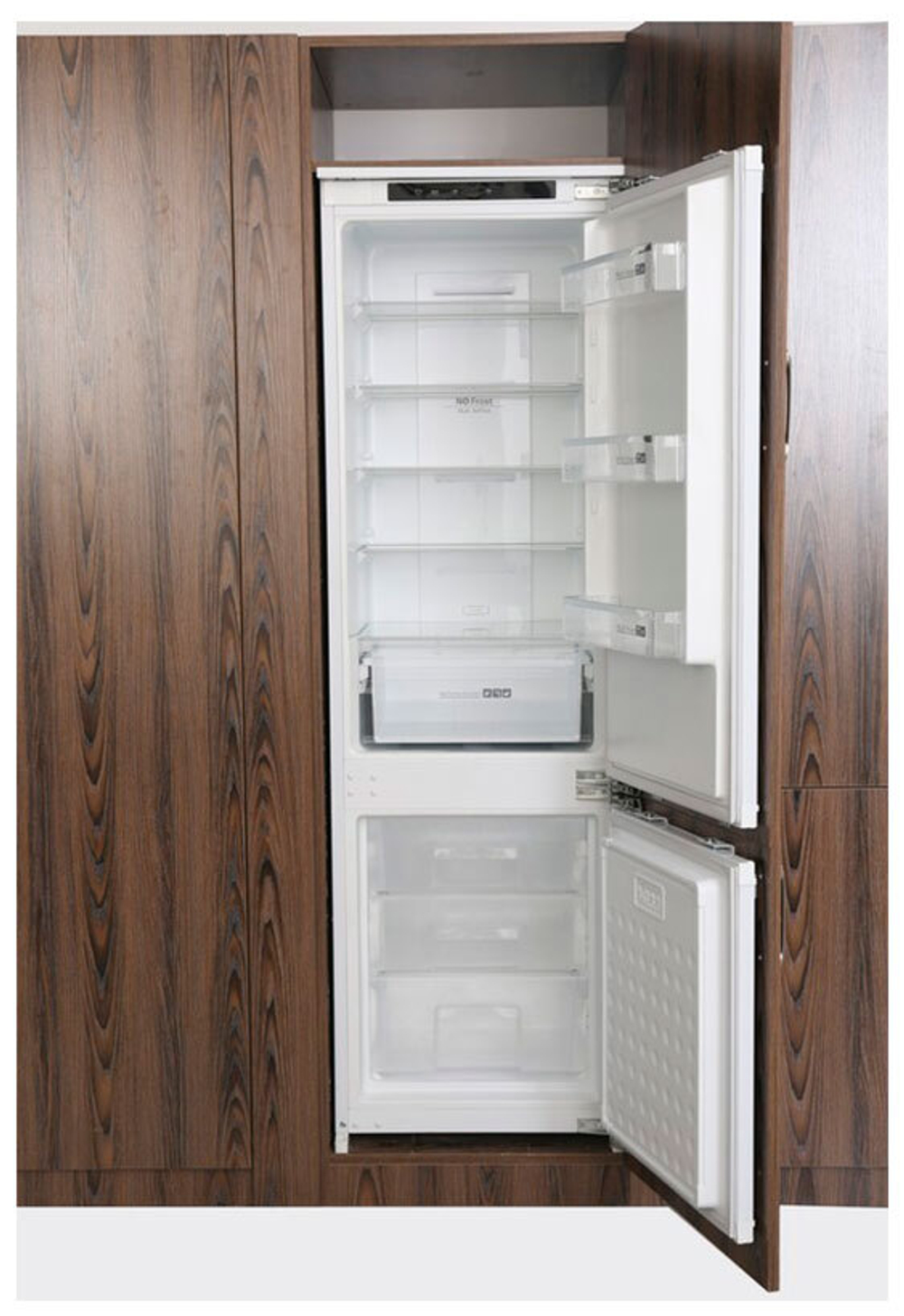 Встраиваемый двухкамерный холодильник Haier HRF236NFRU белый