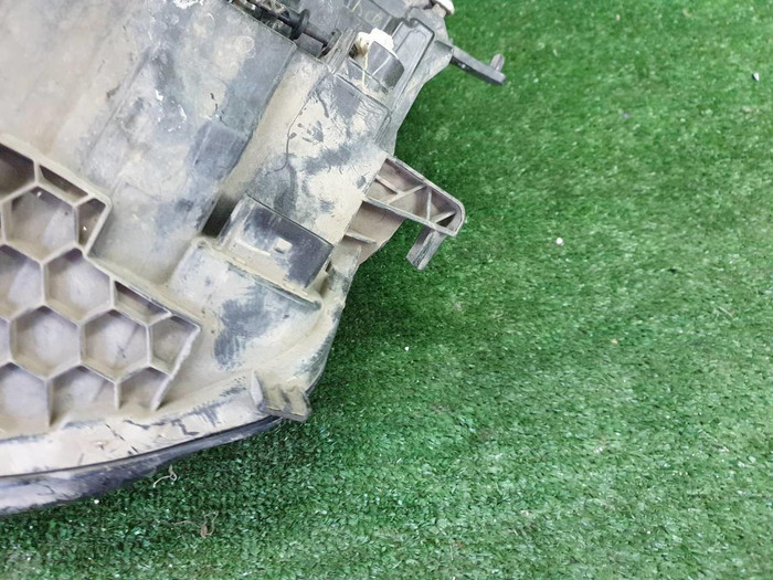 Фара правая Volvo S60 3 (2018-н.в.) LED