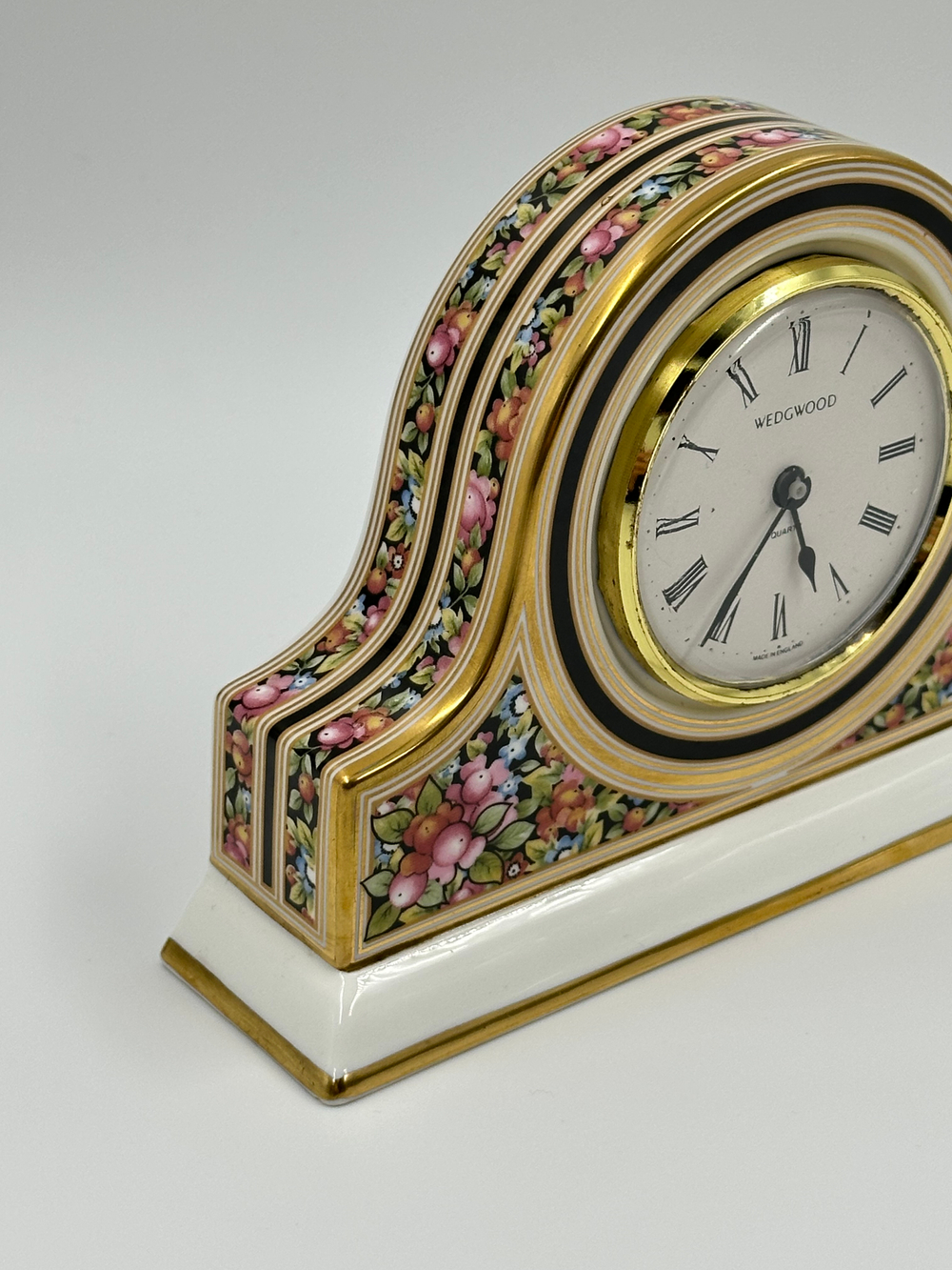 Часы Wedgwood, Clio