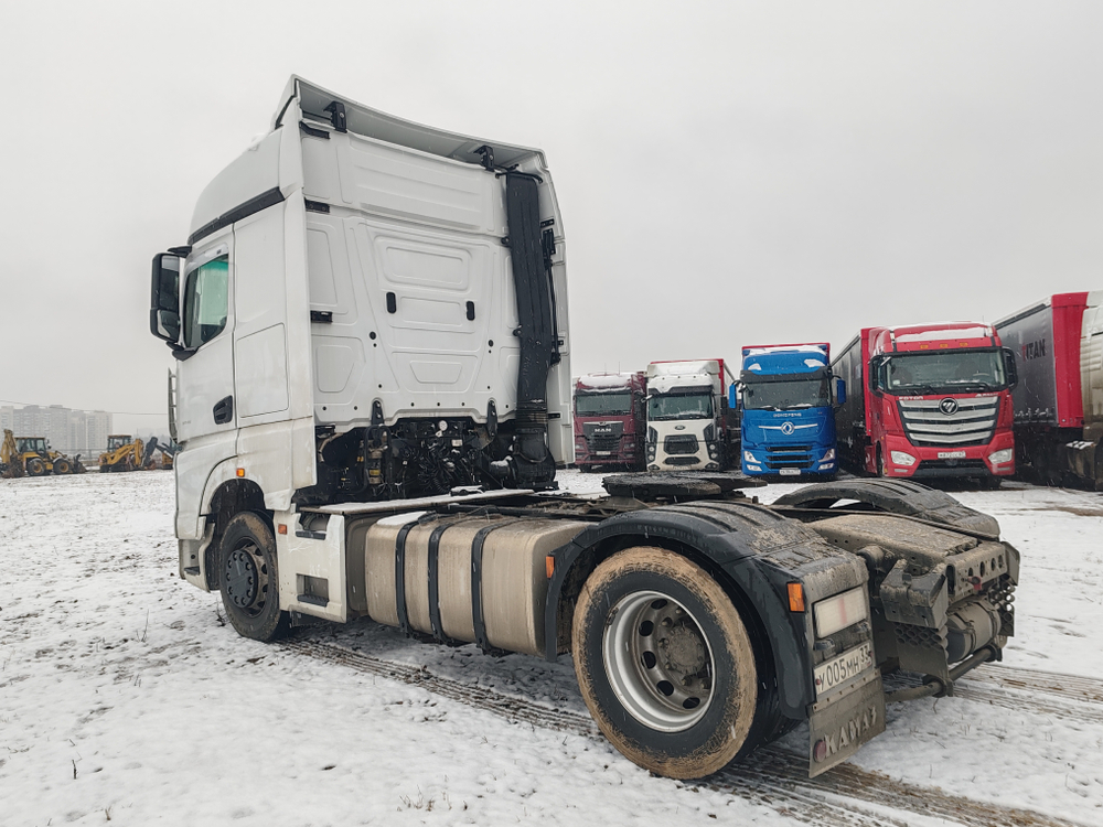 КамАЗ 54901 4x2 Седельный тягач 54901-004-94 (Дизельный, 12,0 л, 450 л.с., МТ)