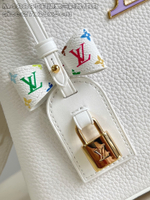 Louis Vuitton Capucines BB