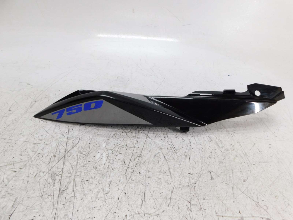 Пластик задний правый Suzuki GSX-S 750 47111-13K00