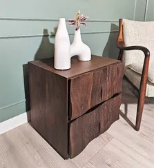 Прикроватная тумбочка Kioto с двумя ящиками, орех