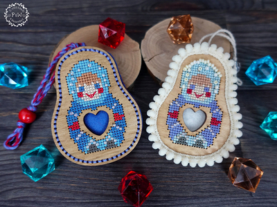 Дисковая игольница "Матрёшка"