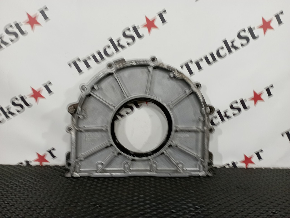 Крышка коленвала 2018г.