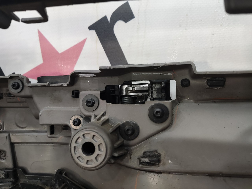 Обшивка двери левой 2020г.