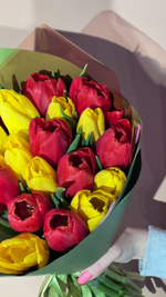 Букет на 8 марта из 21 тюльпана