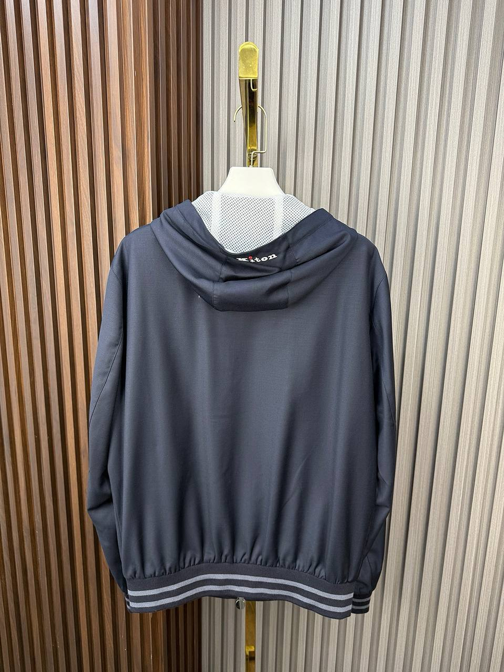 Костюм Kiton