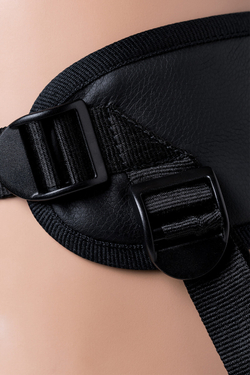 Страпон на креплении LoveToy с поясом Harness, реалистичный, neoskin, телесный, 17 см