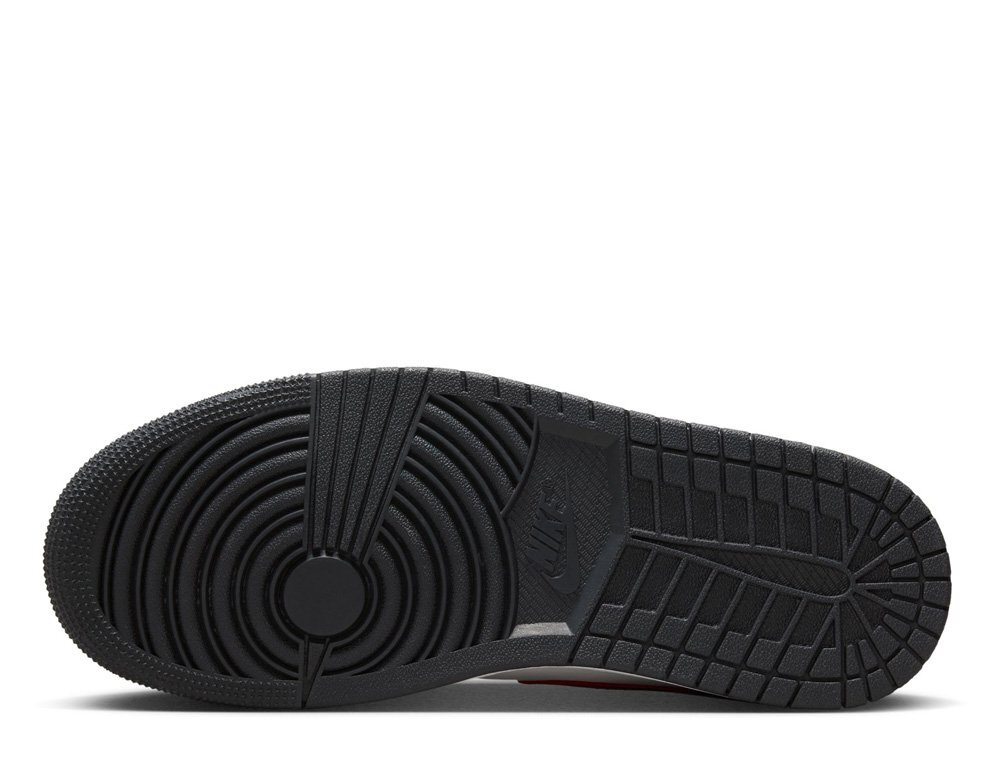 Баскетбольные кроссовки  Wmns Air Jordan 1 Mid "Black Toe"