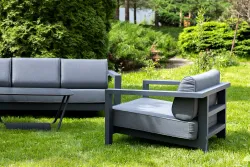 "Гранада" лаунж-зона из алюминия со столиком из HPL