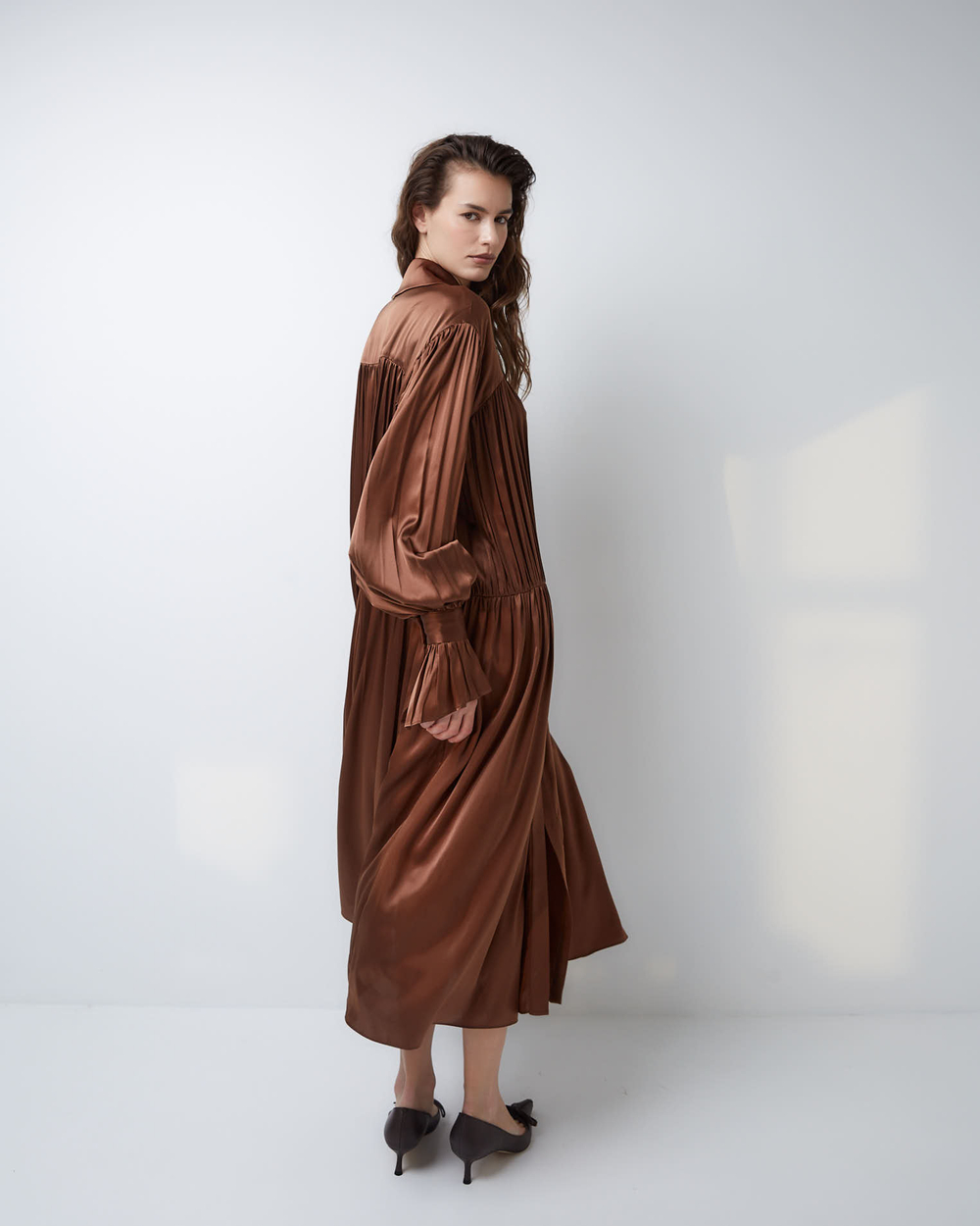 Платье-рубашка макси из шелка Берберри шоколадный