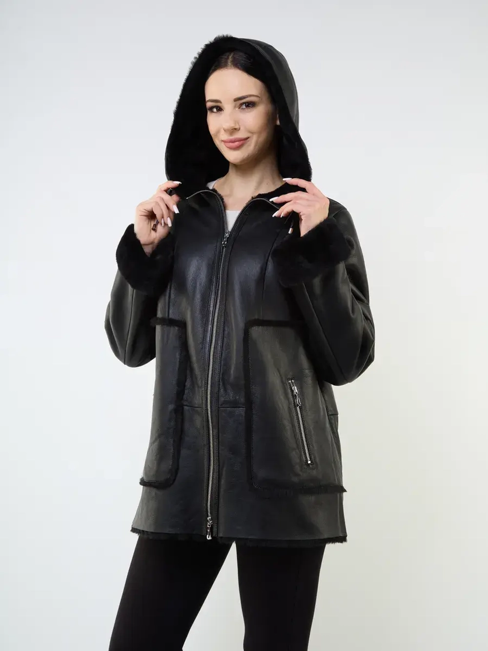 Дубленка натуральная зимняя с капюшоном