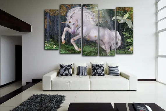 Модульная картина "Мечтательный единорог"