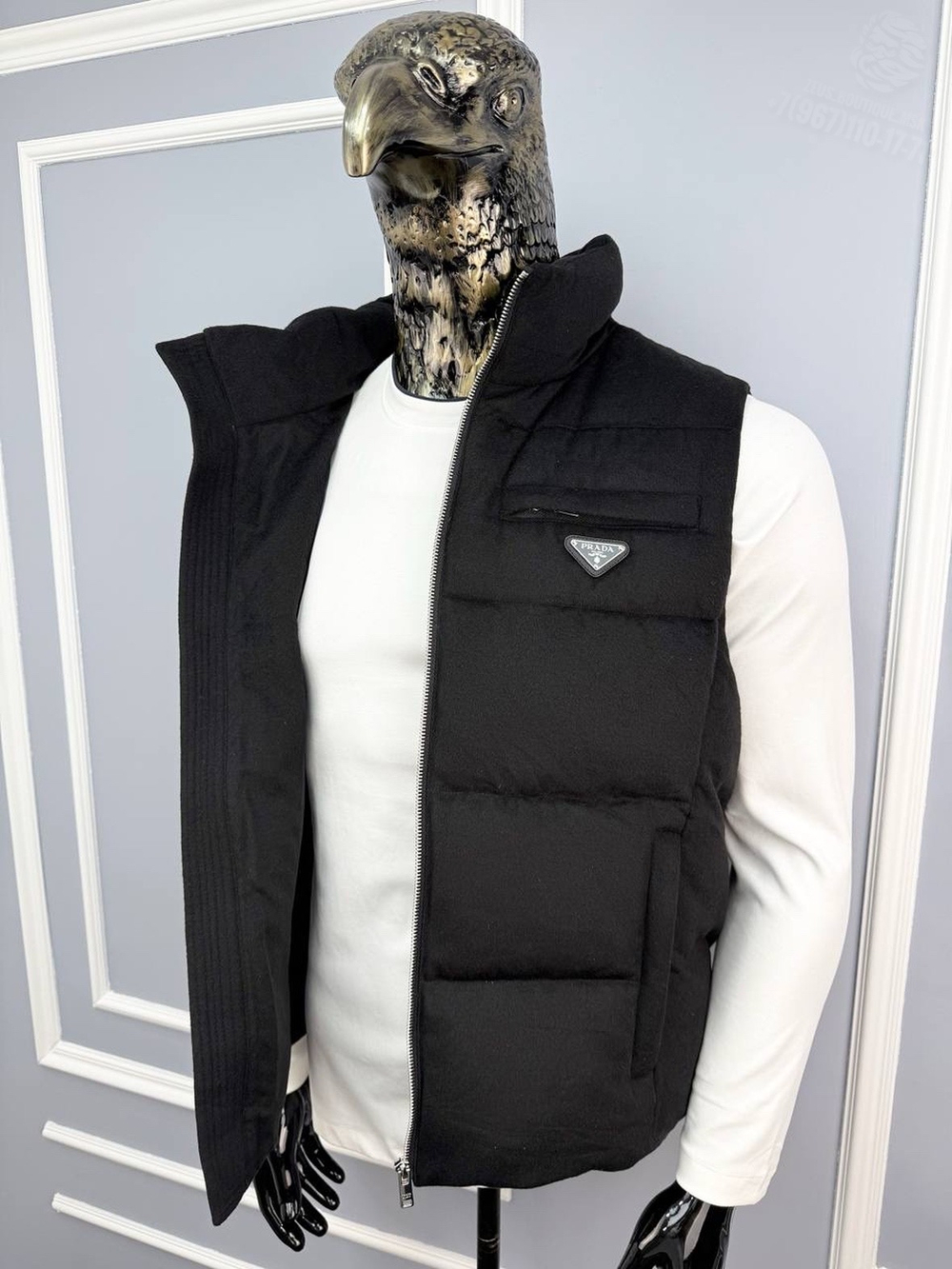 Пуховый жилет Prada
