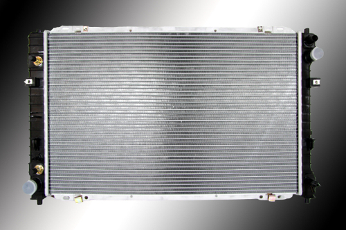 Радиатор охлаждения Ford Maverick 2