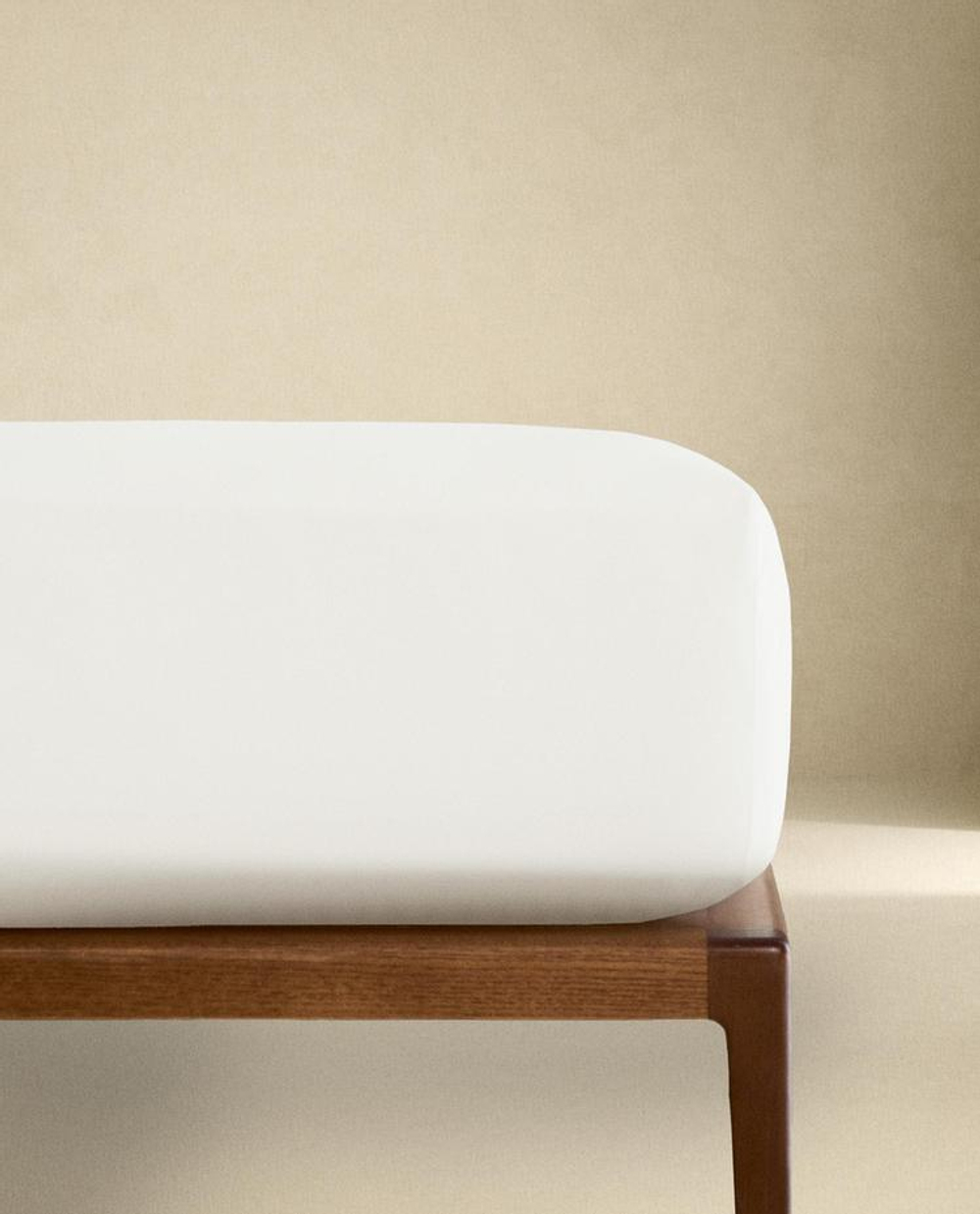 ZARA HOME ПРОСТЫНЯ НА РЕЗИНКЕ ВЫСОТА 30 СМ (КОЛИЧЕСТВО НИТЕЙ 500), БЕЛЫЙ