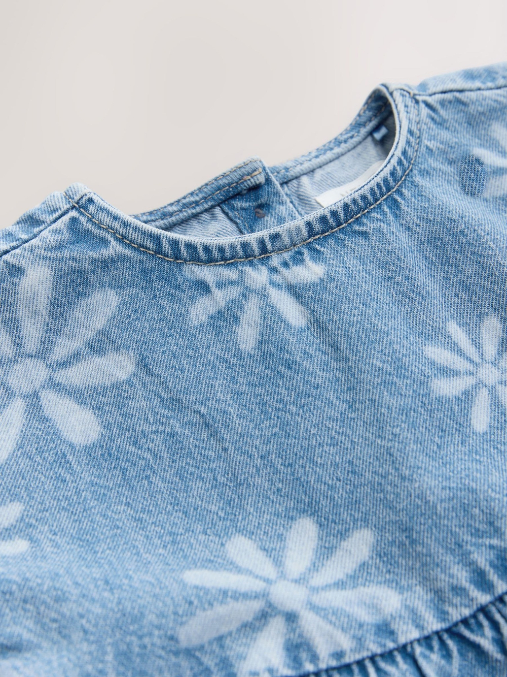 Топ джинсовый и шорты джинсовые в комплекте для девочки Next E29-099, Голубой