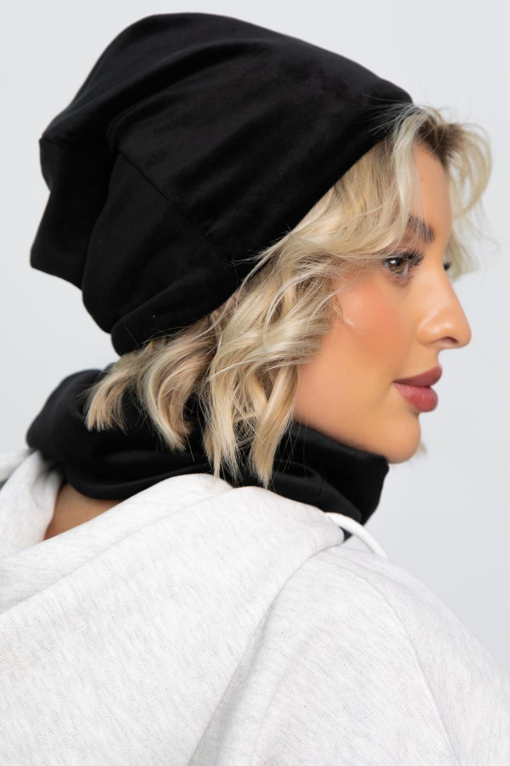 Комплект шапка шестиклинка и снуд (черный) ШШС4-23М LT Collection