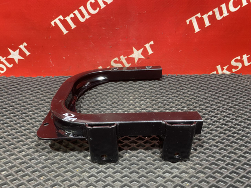 Кронштейн крыла правого 2019г