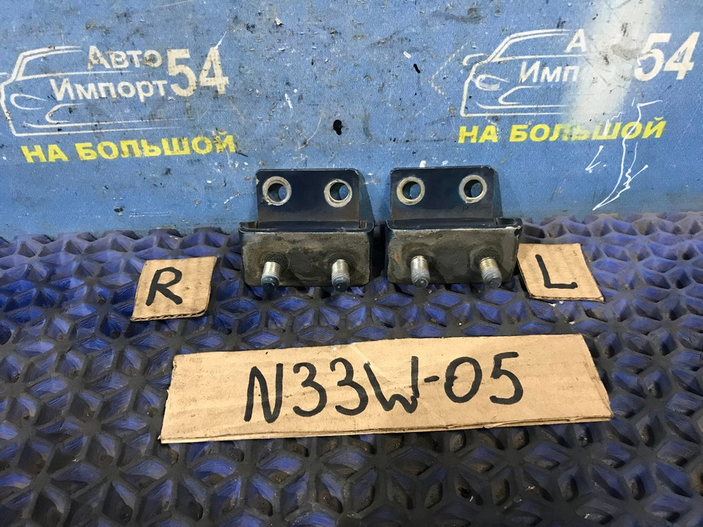 Петля багажника MITSUBISHI CHARIOT 1995