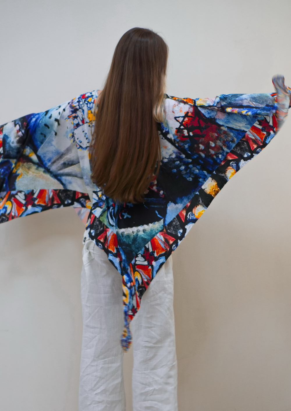 Накидка-пончо "Москва. Красная площадь" по мотивам одноименной картины Василия Кандинского