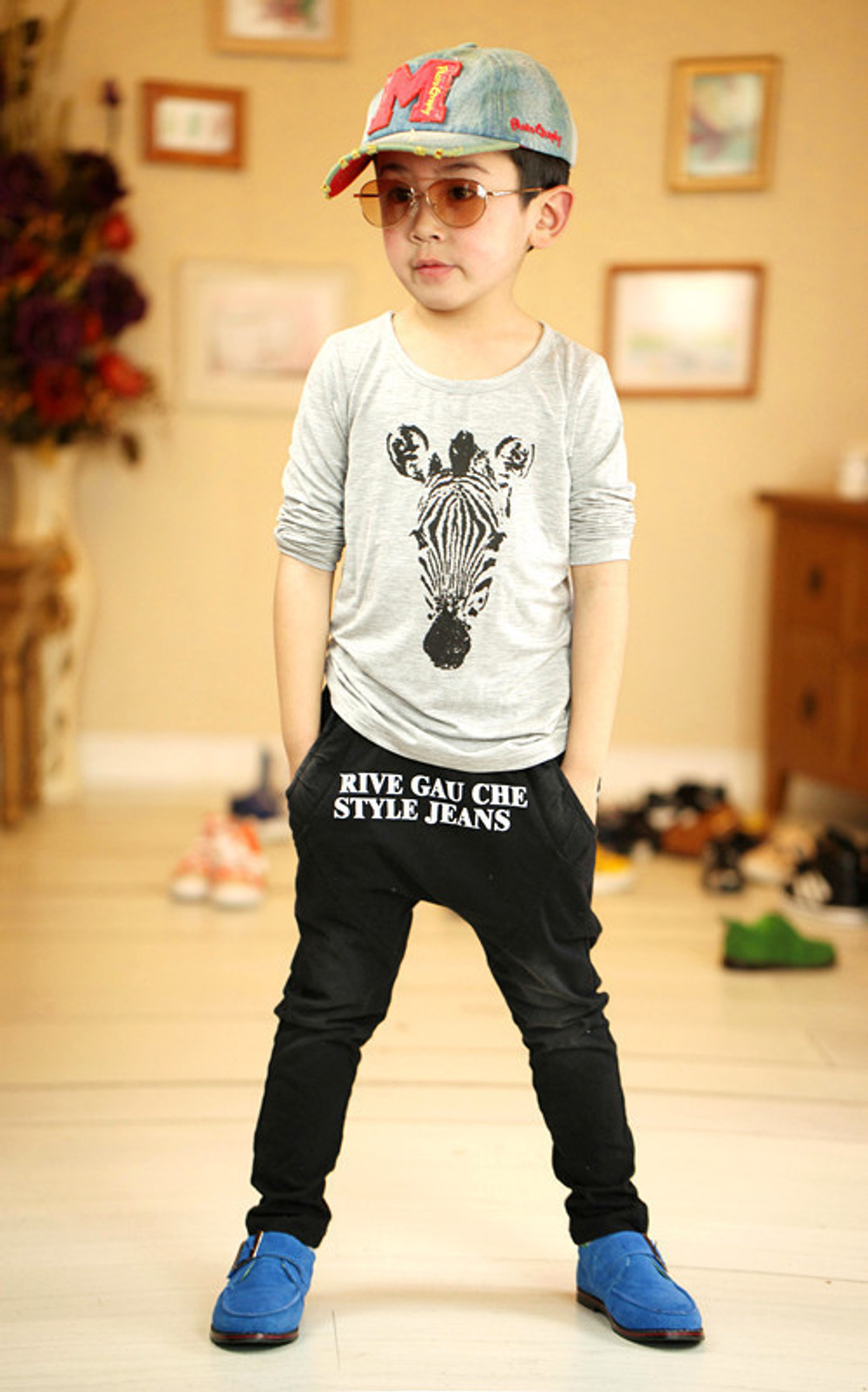 Лонгслив детский однотонный с контрастным принтом зебры