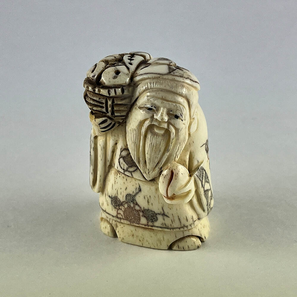 Статуэтка нэцкэ Монах с корзиной рыбы и персиком