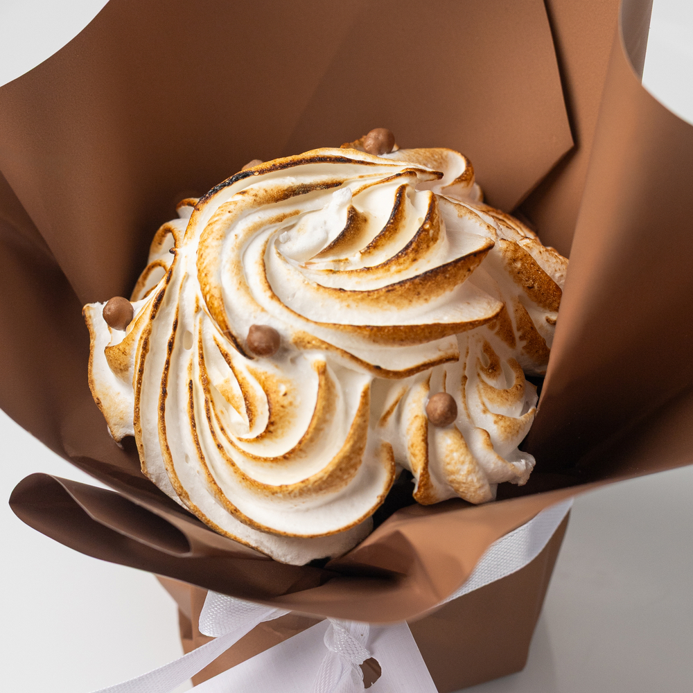 Итальянский кулич с карамельными кубиками