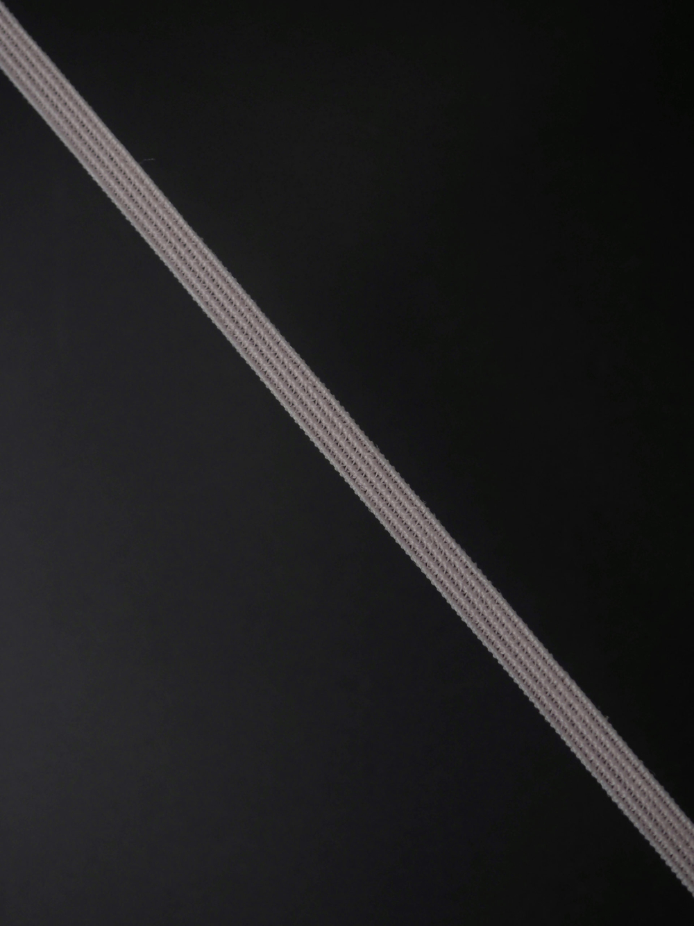 Резинка узкая бельевая пудровая ( лотос ) ширина 4 мм с учётом фестона Lauma (Латвия)