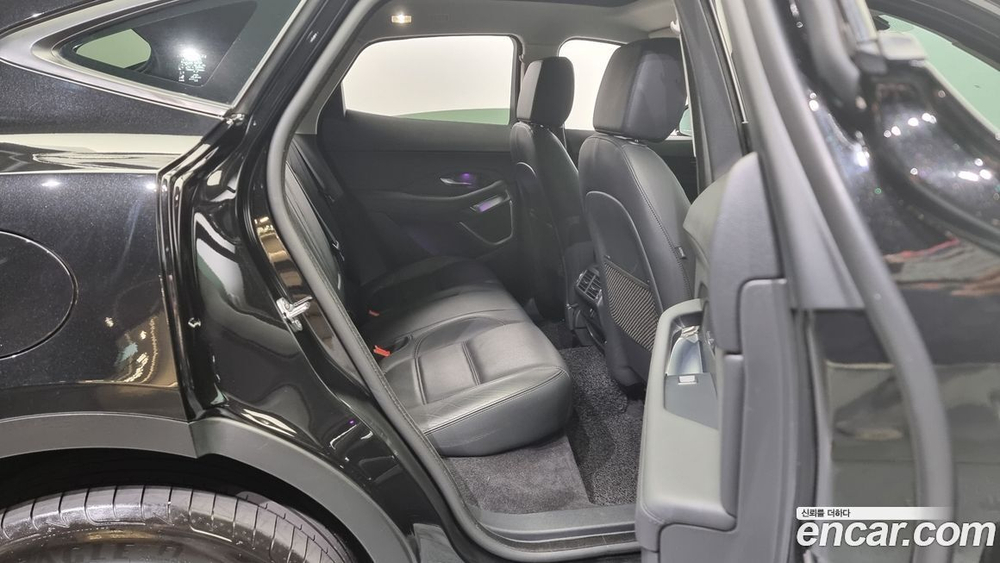 Jaguar E-PACE D180 SE (08.2019)
