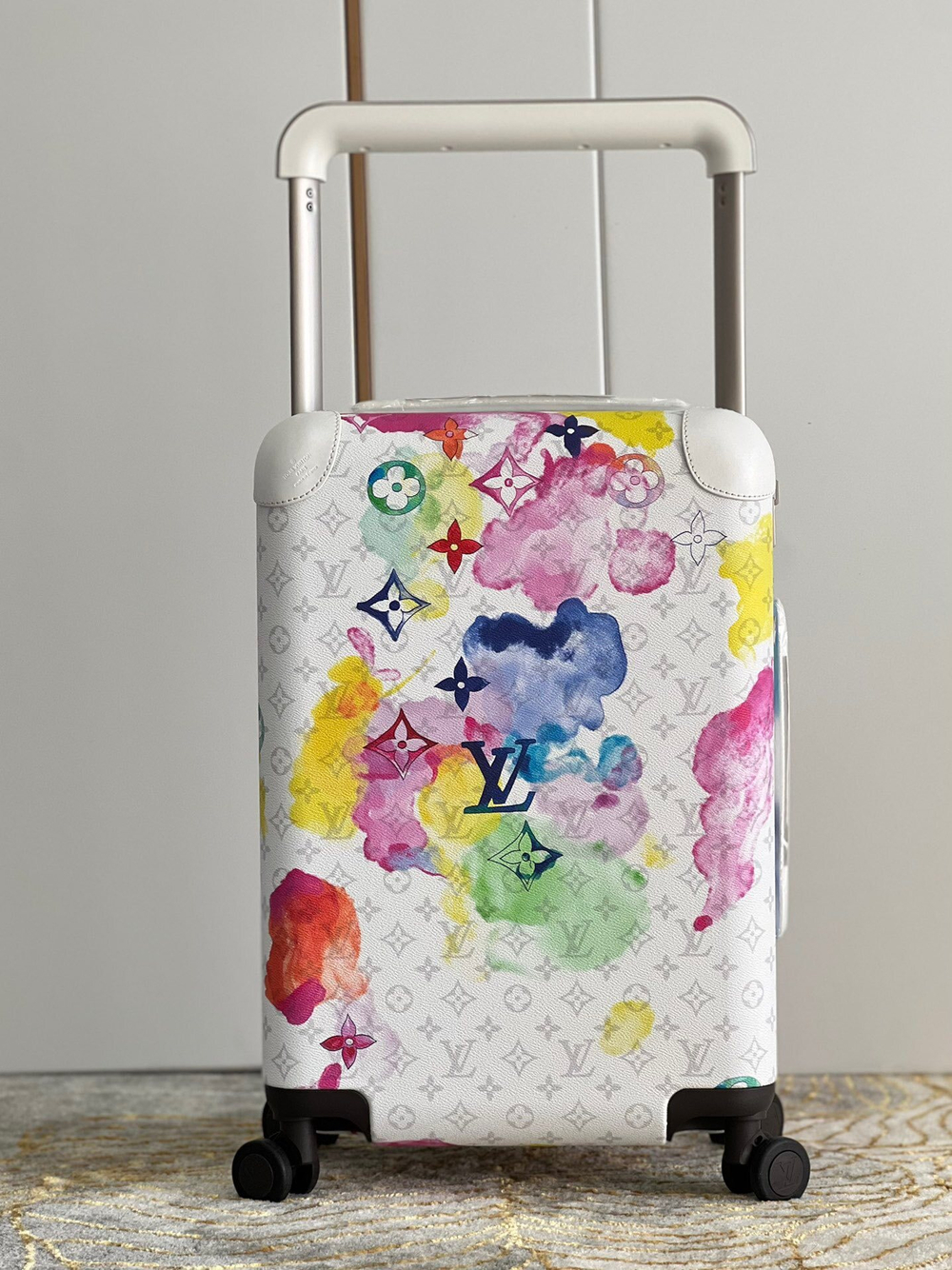 Louis Vuitton Horizon 55 Suitcase