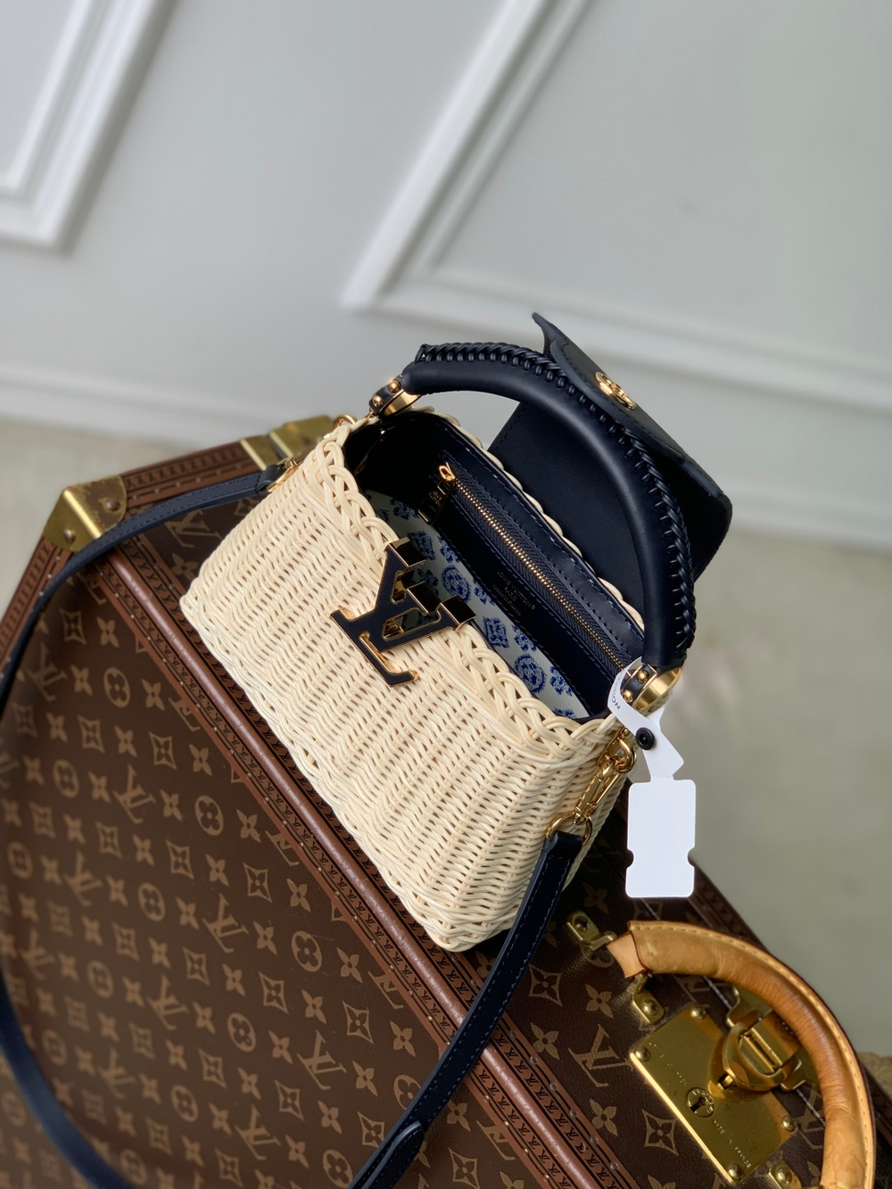 Louis Vuitton Capucines Mini