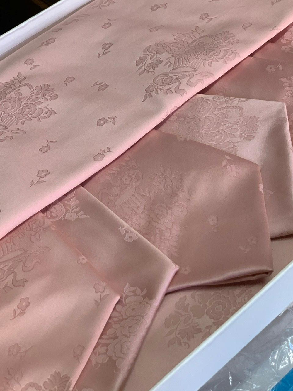 Скатерть 170х220 и 8 салфеток Gamba 9209 Rosa античная роза