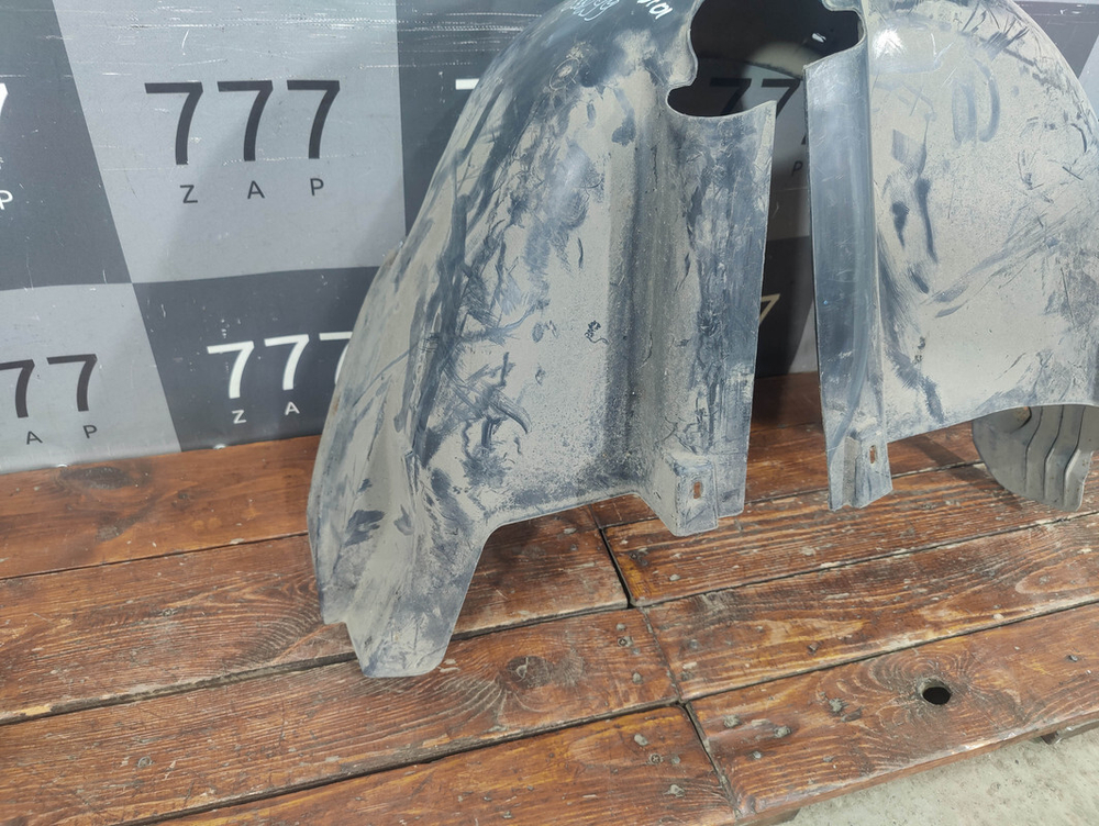 Подкрылок задний левый Skoda Fabia 2 07-14 Б/У Оригинал 5J6810971