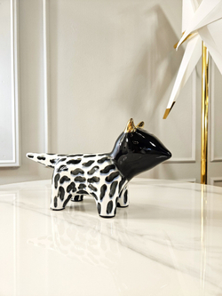 Статуэтка Brindle hand drawn dog