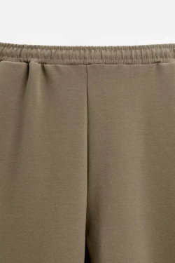 ZARA БРЮКИ-ДЖОГГЕРЫ КОМФОРТНОЙ ПОСАДКИ ИЗ ВЫСОКОТЕХНОЛОГИЧНОЙ ТКАНИ, ТЕМНЫЙ ХАКИ