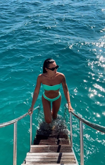 Купальник САННИ зелёный с кантом пошив