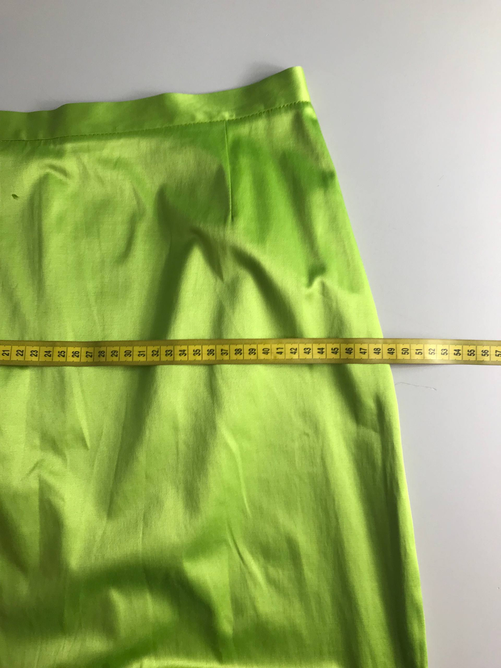 Костюм Ellen Kloss яркого цвета, маркировка 170-100-108, визуально на 50 размер