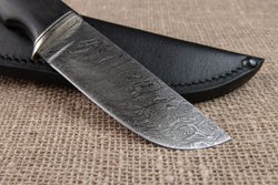 Нож "Гризли", дамасская сталь, рукоять черный граб мореный