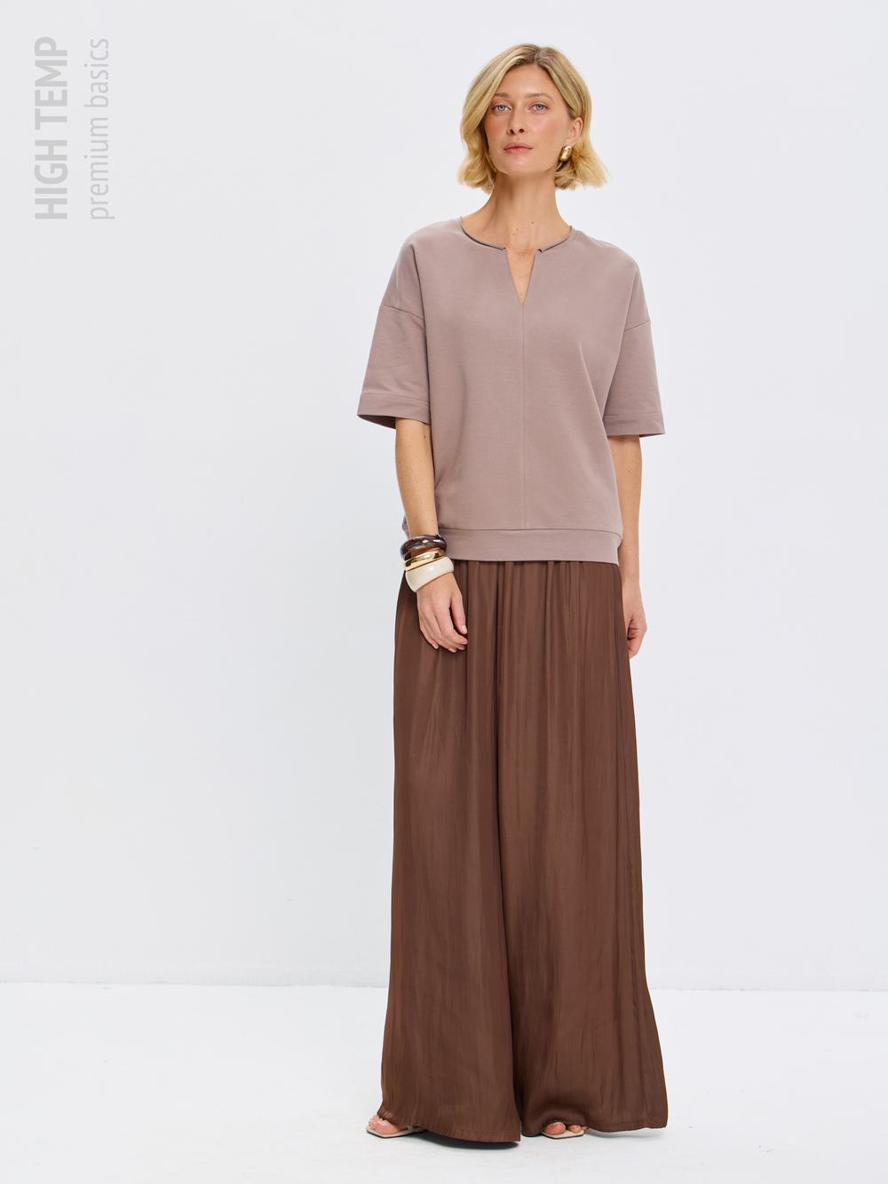 Плотная футболка из футера 2-нитки с V-вырезом HIGH TEMP