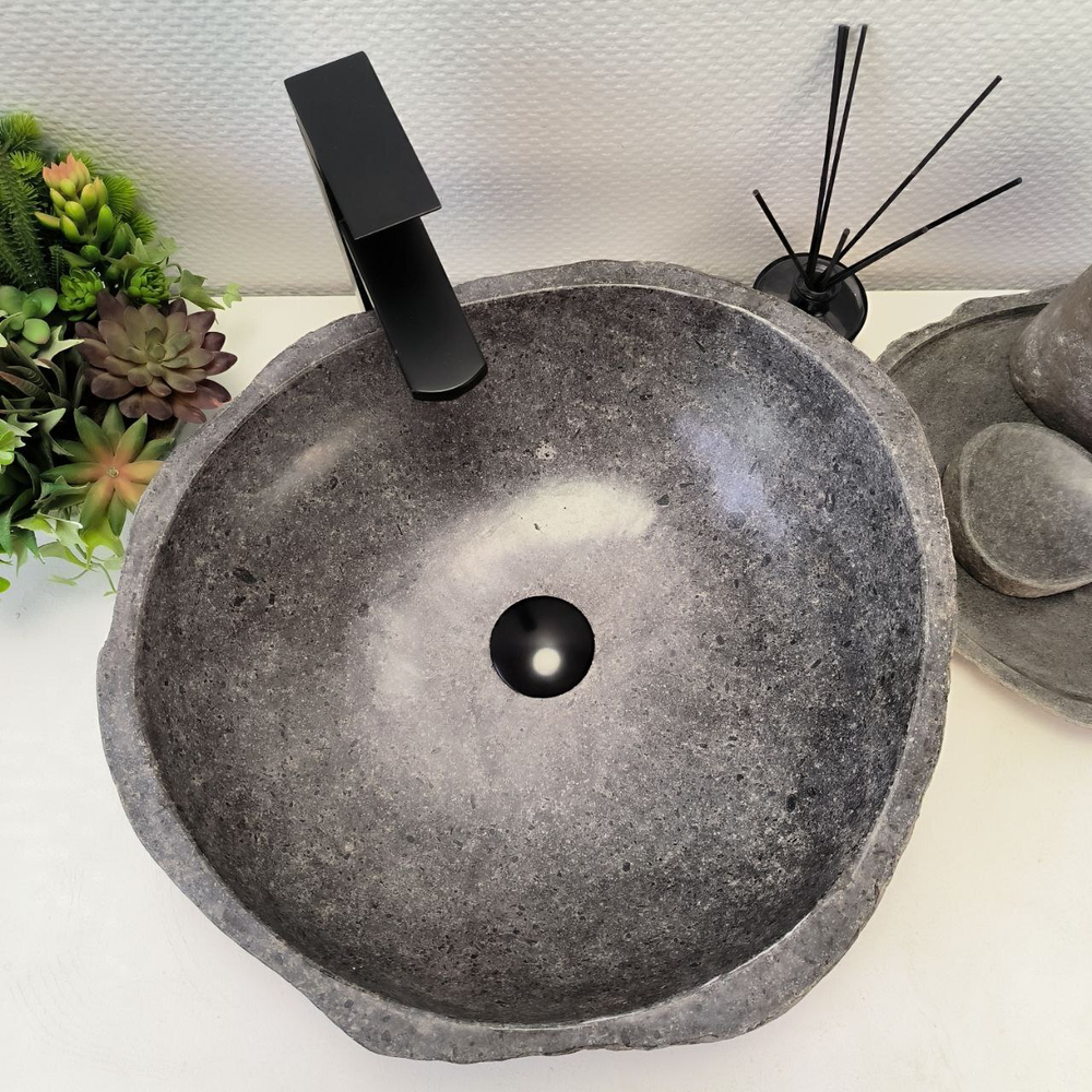 Раковина из речного камня RS-63328 (47*45*15) 0122