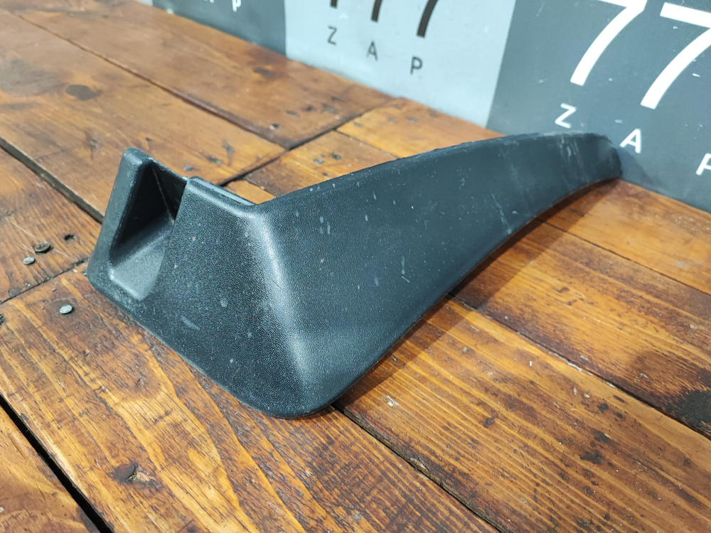 Брызговик задний правый Kia Sportage 4 (QL) 18-22 Б/У Оригинал 86842F1500