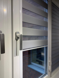 Рулонные шторы день-ночь кассетные с направляющими