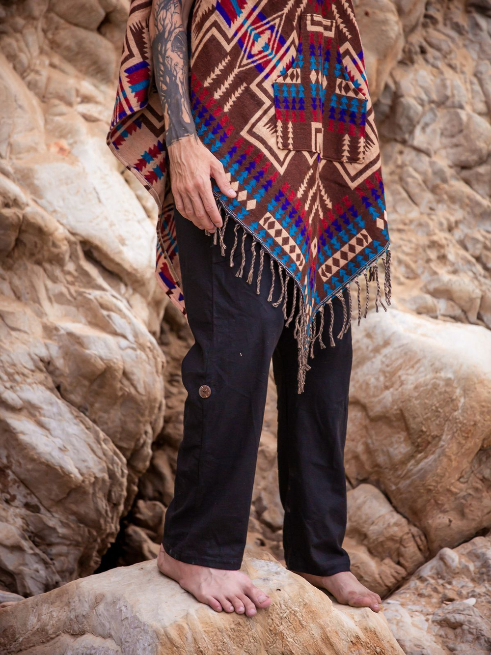 Пончо женское шерстяное с орнаментом