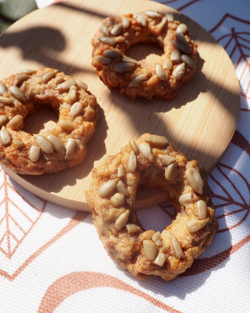 Бублики куриные с семечками подсолнечника