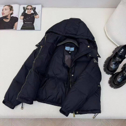 Пуховик Prada