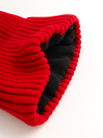 Шапка зимняя с помпоном, красная