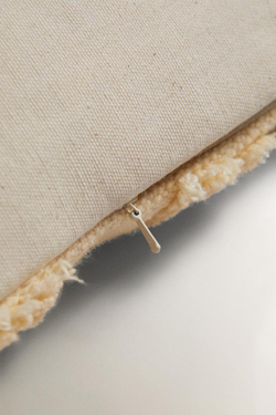 ZARA HOME ЧЕХОЛ ДЛЯ ДЕКОРАТИВНОЙ ПОДУШКИ С ПОМПОНОМ, ЖЕЛТЫЙ