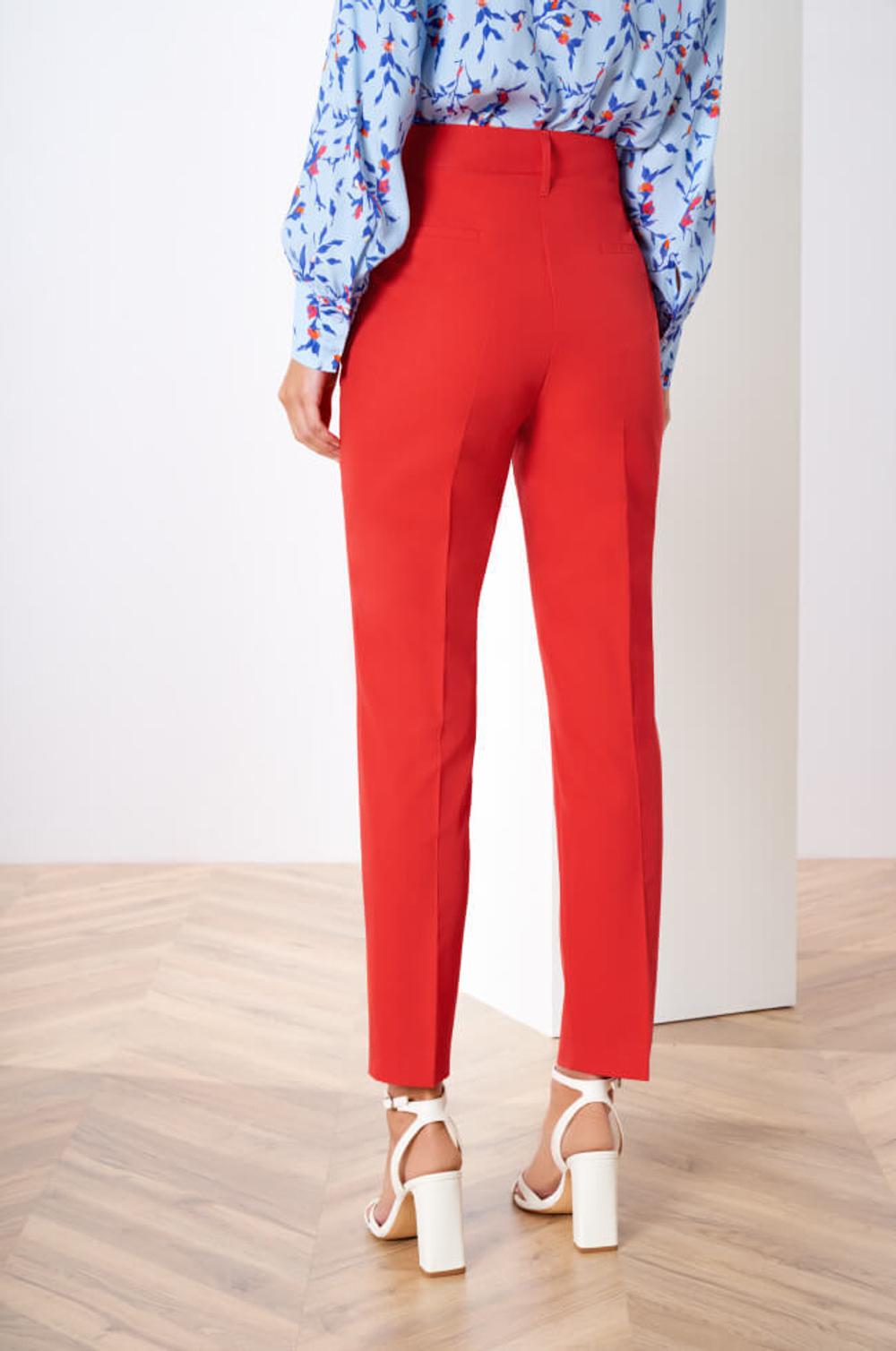 3830 Брюки женские (красный)